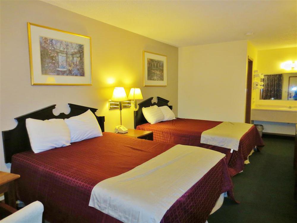 Americas Best Value Inn Knob Noster Bilik gambar