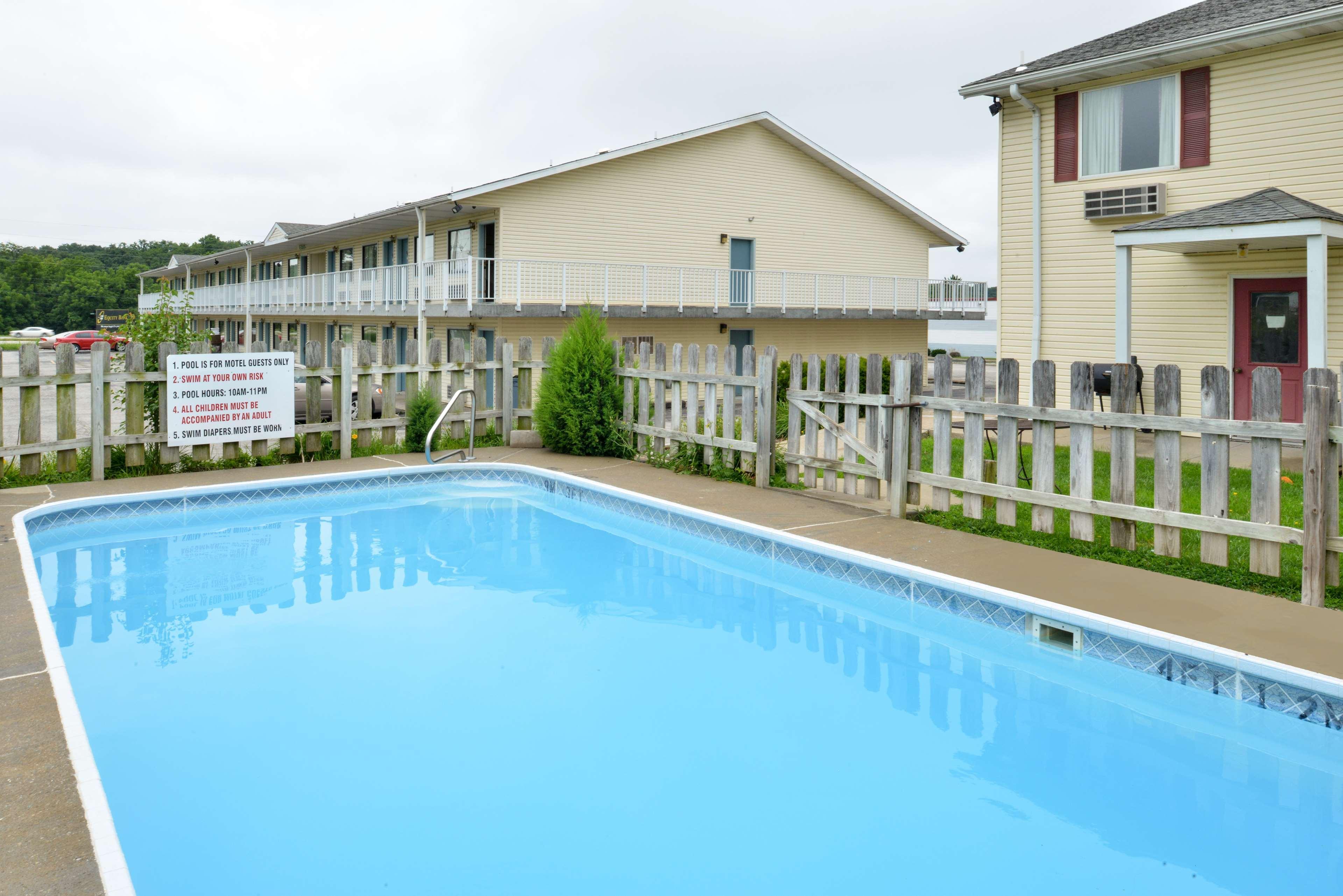 Americas Best Value Inn Knob Noster Luaran gambar