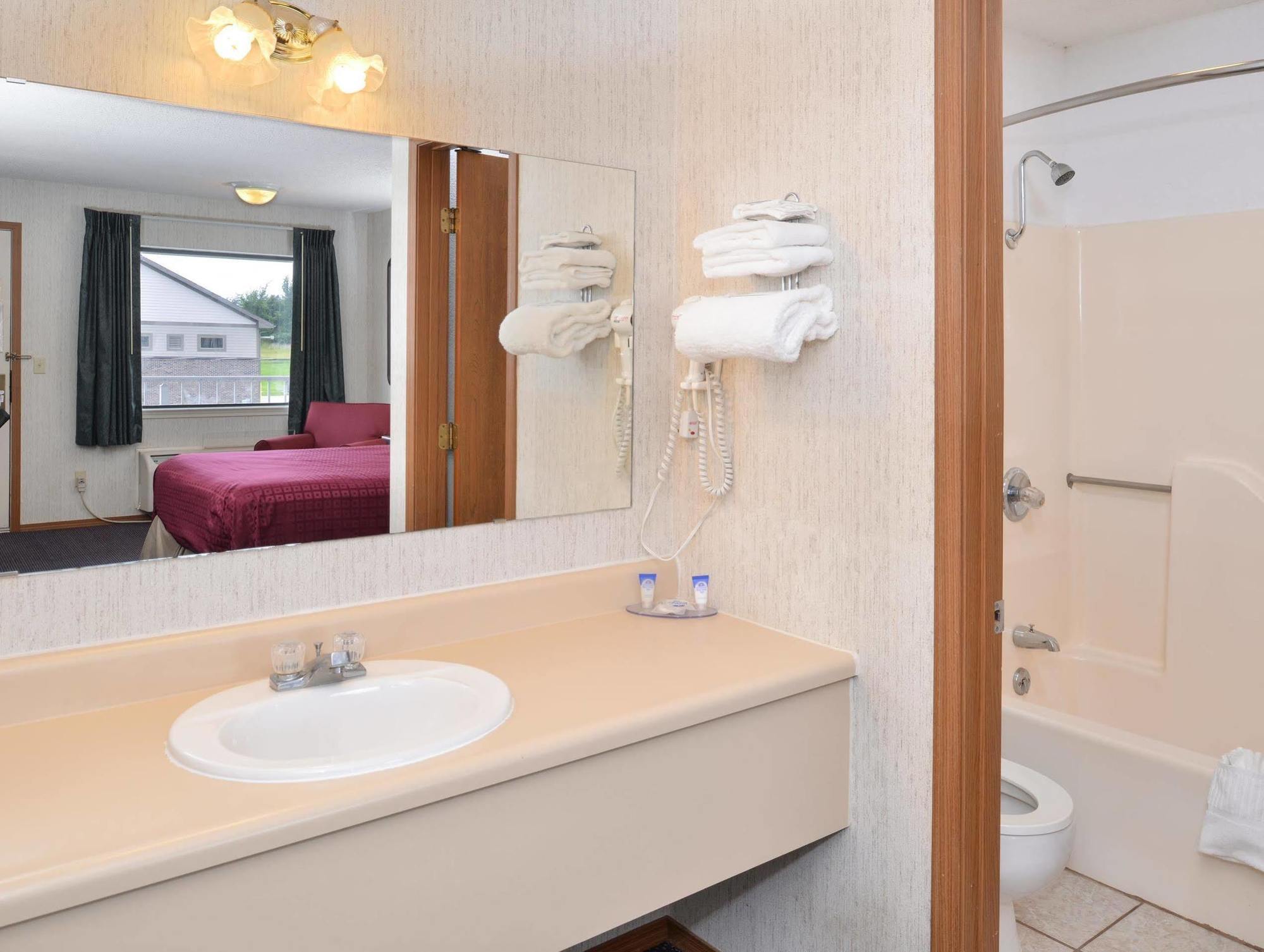 Americas Best Value Inn Knob Noster Luaran gambar