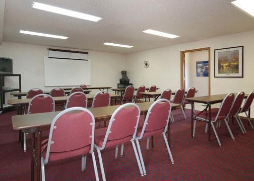 Americas Best Value Inn Knob Noster Kemudahan gambar